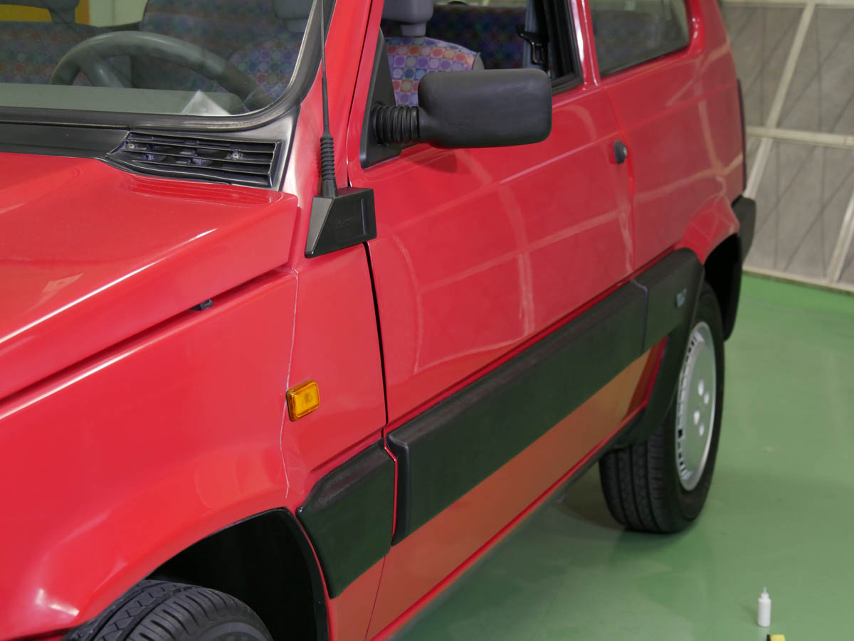 ブラックパーツのツヤを再生する 後編 Fiat Panda 旧車補修プロジェクト レトロカー再生への道 99工房