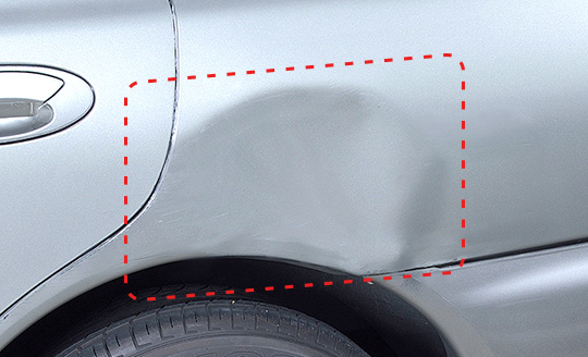 とりあえずキズが隠せれば良い大きなへこみキズの補修 ボディ 車の傷のdiy補修 塗装なら補修ナビ