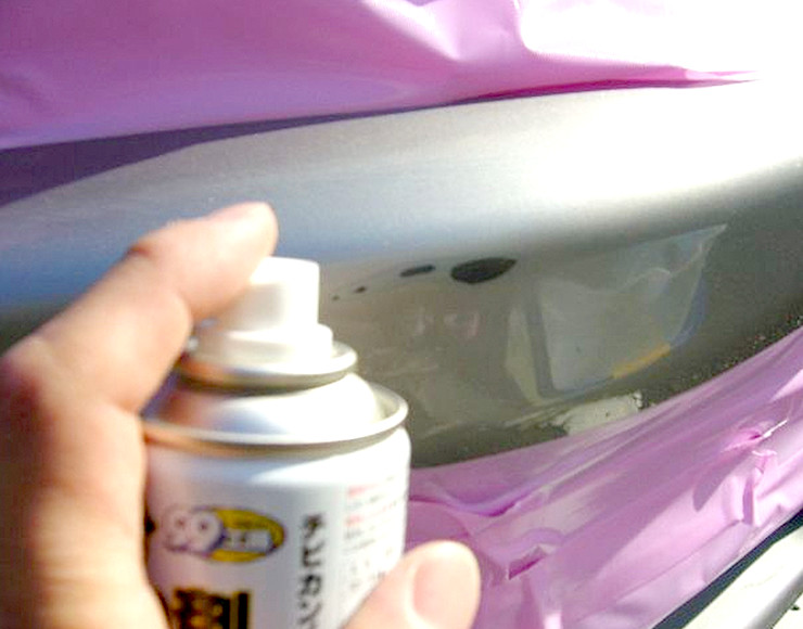 シリコンオフにて油分を取り除きその後のウェスにてふき取る
